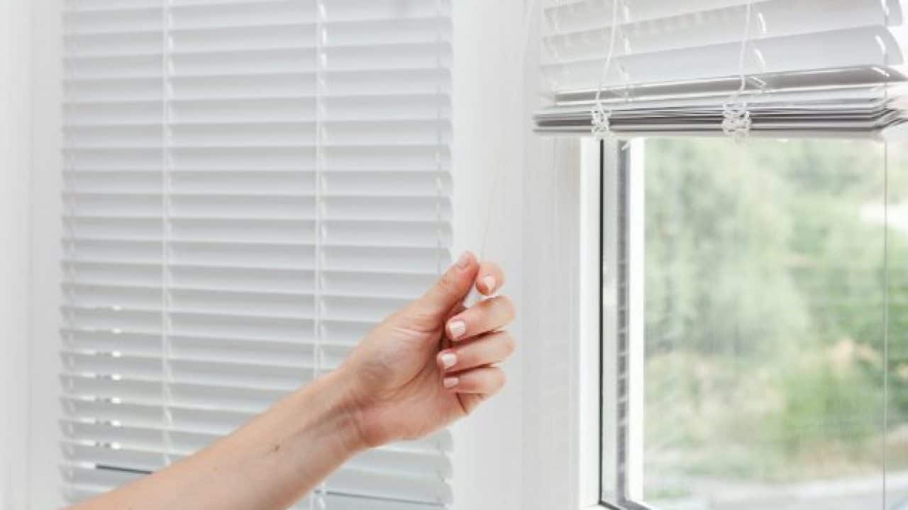 How To Steam Clean Blinds The Fast Way Cleaner Pro How To Steam Clean Blinds The Fast